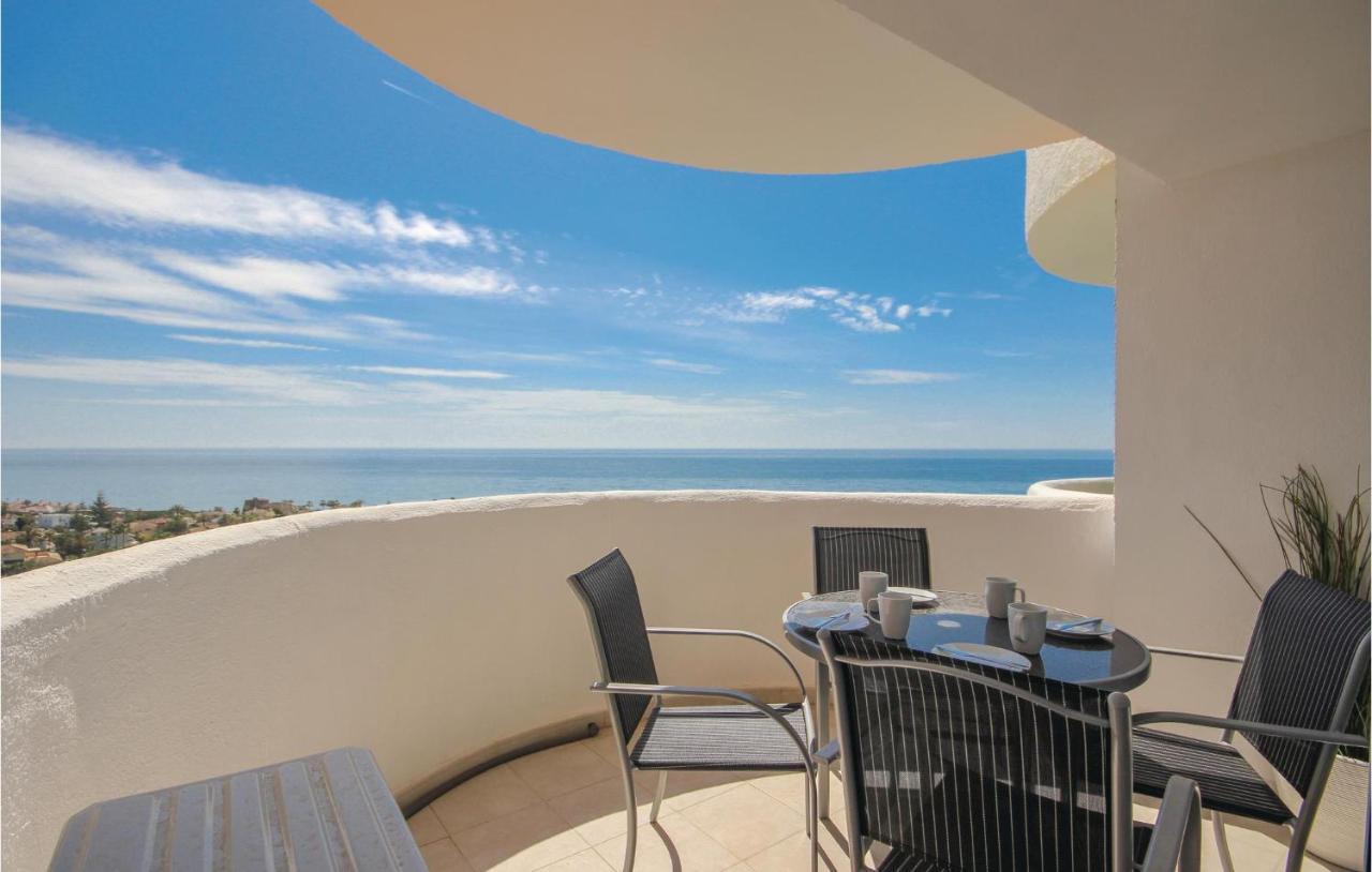 Sunny Apartment In Marbella Esterno foto