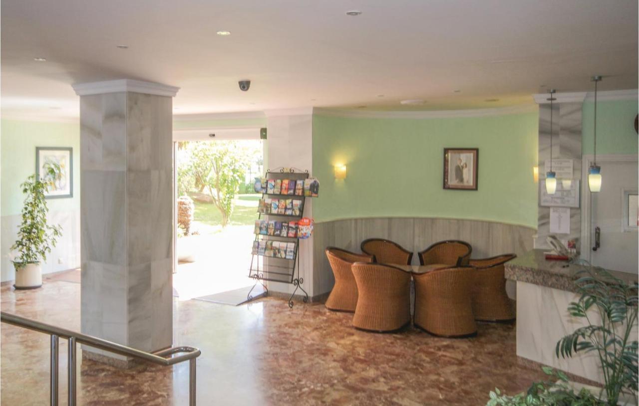 Sunny Apartment In Marbella Esterno foto