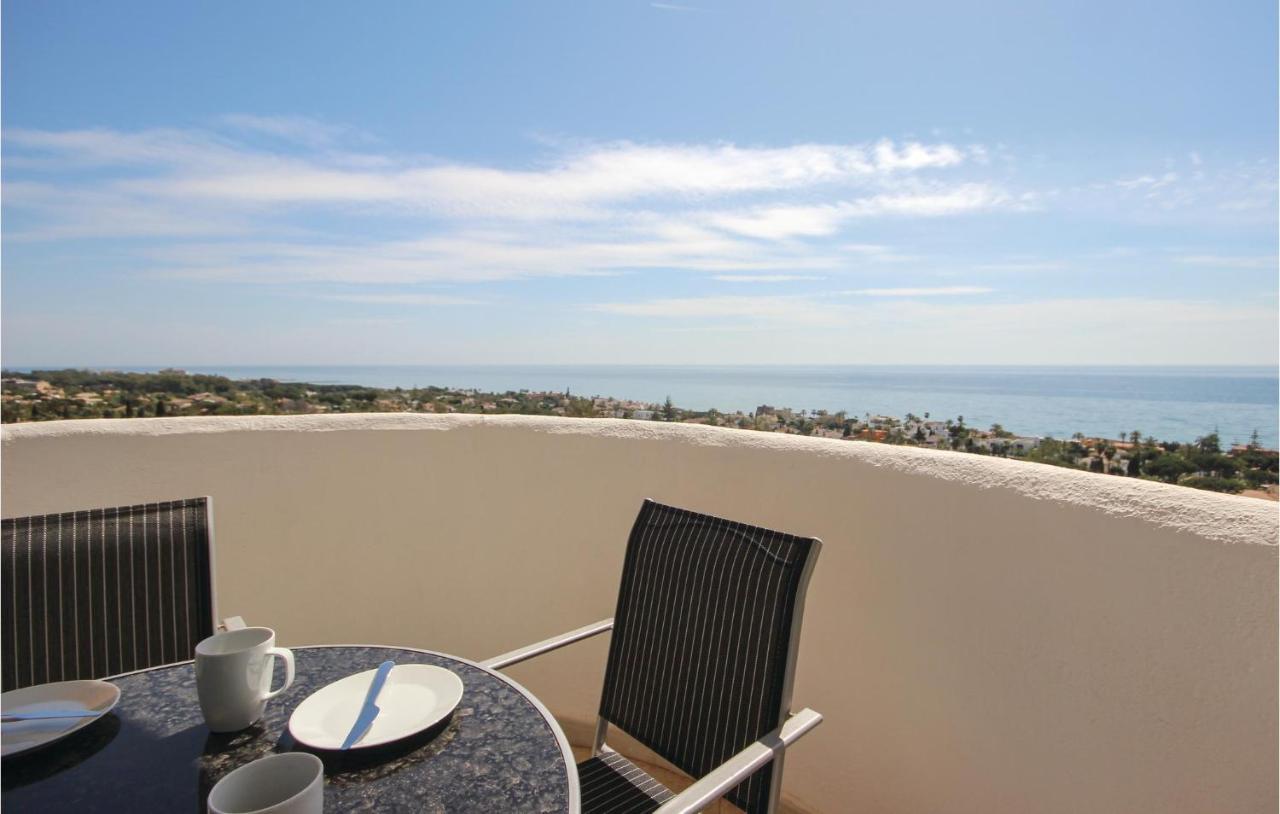 Sunny Apartment In Marbella Esterno foto